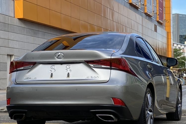 Used Lexus IS 2017 300 Leading Edition Exterior 5