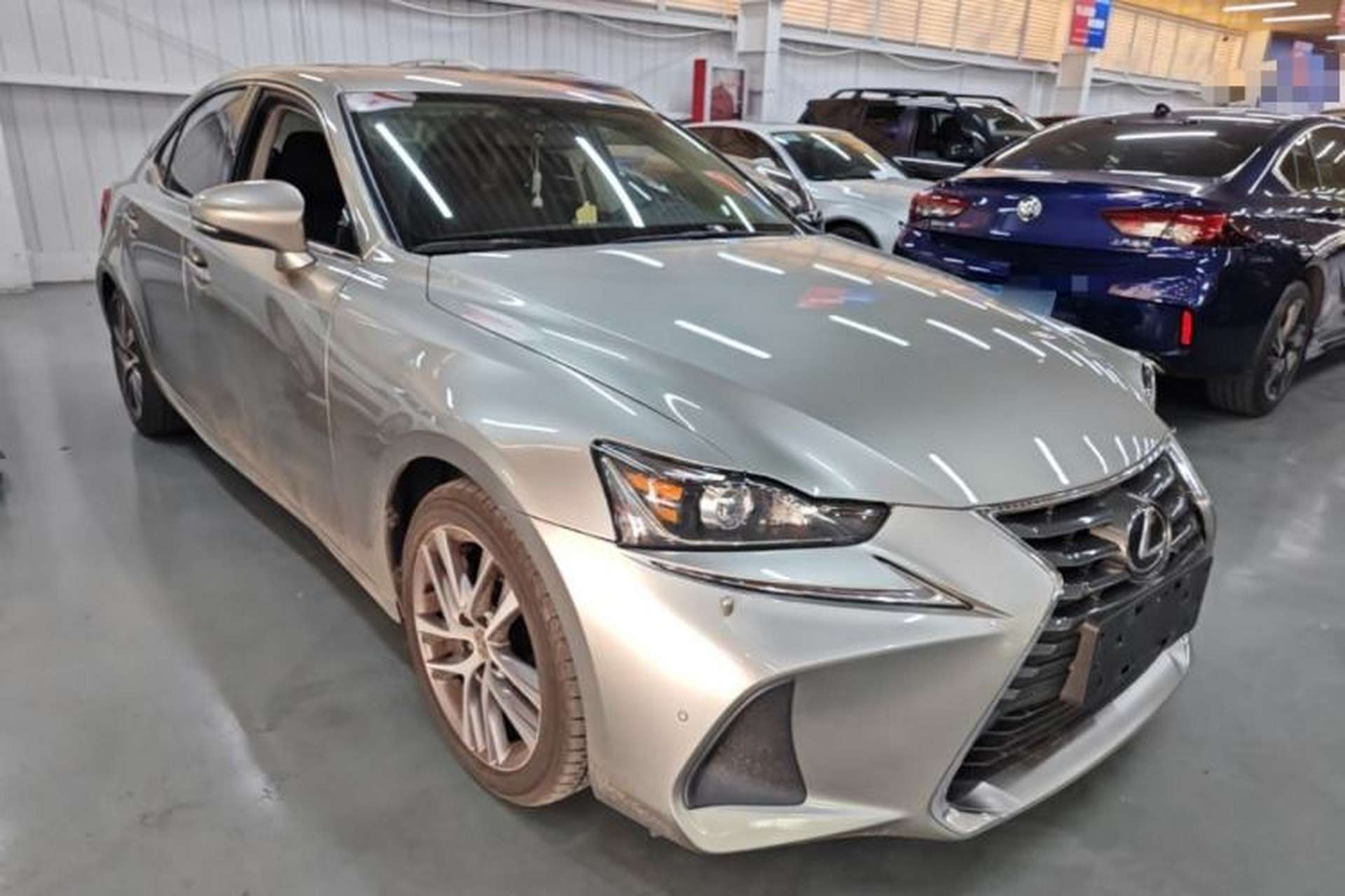 Used Lexus IS 2017 300 Leading Edition Front Right 45 Deg