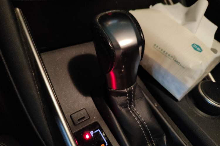 Used Lexus IS 2017 300 F SPORT Edition Gear Lever