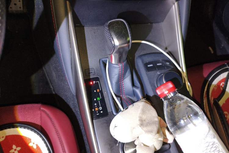 Used Lexus IS 2017 300 F SPORT Edition Gear Lever