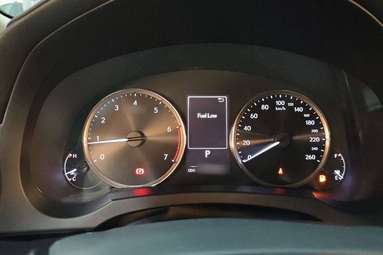 Used Lexus IS 2017 300 Leading Edition Instrument Cluster
