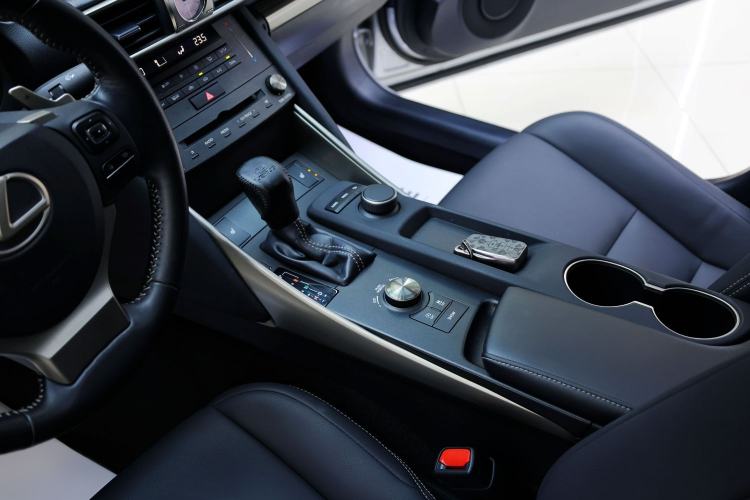 Used Lexus IS 2017 300 FENGSHANG Edition Interior 8