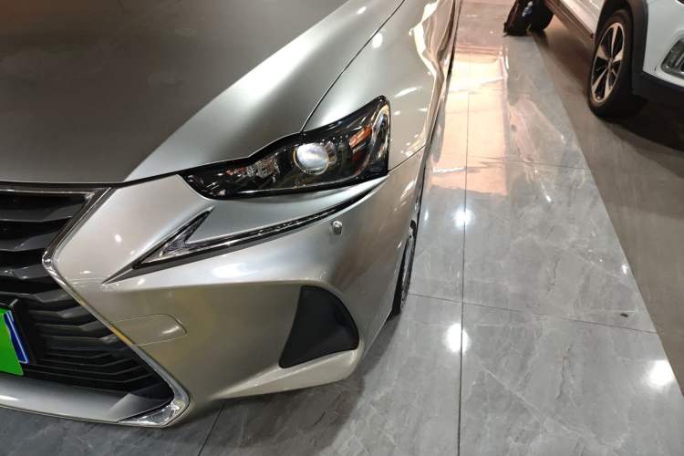 Used Lexus IS 2017 300 Leading Edition Left Front Headlight