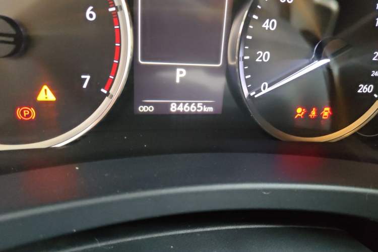 Used Lexus IS 2017 300 Leading Edition Odometer Close Up