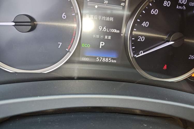 Used Lexus IS 2017 300 Leading Edition Odometer Close Up