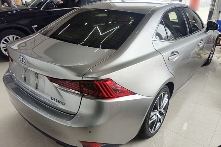Used Lexus IS 2017 300 Leading Edition Rear Right 45 Deg