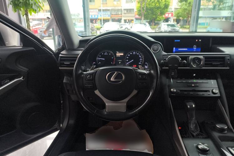 Used Lexus IS 2017 300 Leading Edition Steering Wheel