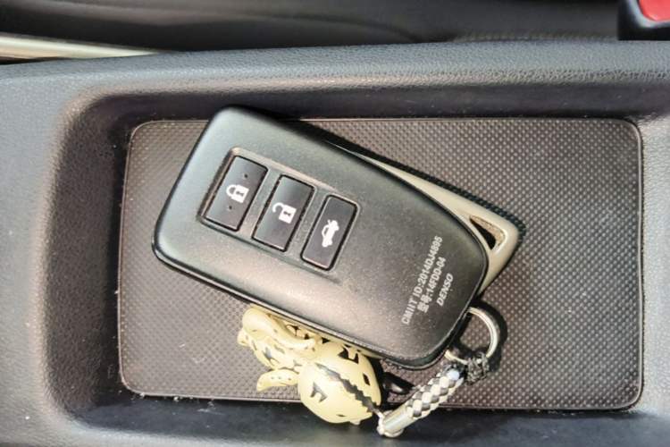 Used Lexus IS 2017 300 Leading Edition Vehicle Key