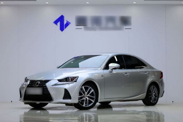 Used Lexus IS 2017 300 FENGSHANG Edition