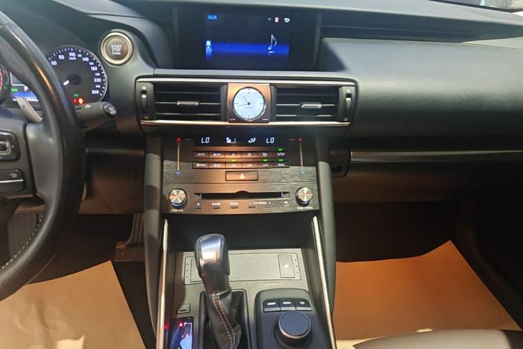 Used Lexus IS 2017 300 FENGSHANG Edition Audio And AC Panel
