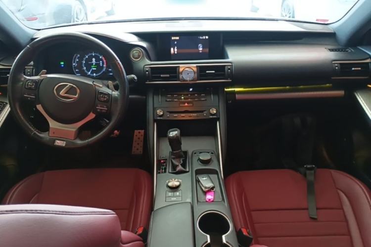 Used Lexus IS 2017 300 F SPORT Edition Center Console