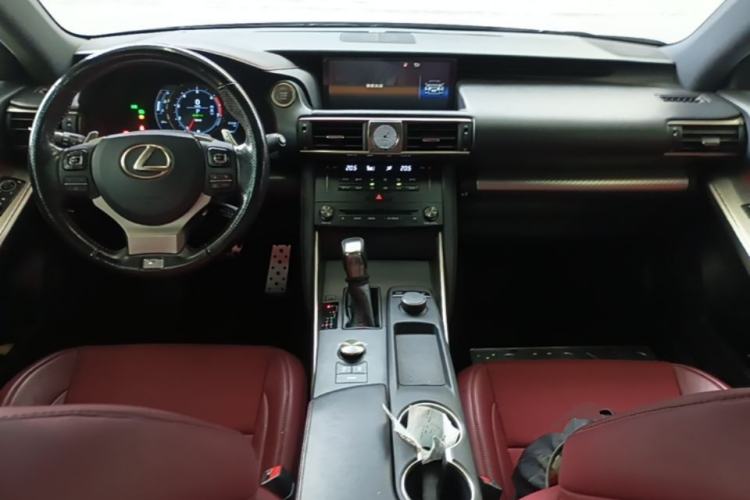 Used Lexus IS 2017 300 F SPORT Edition Center Console