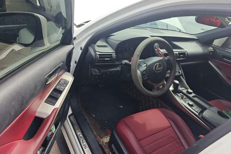 Used Lexus IS 2017 300 F SPORT Edition Driver Seat