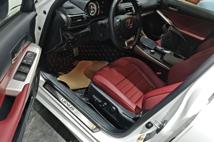 Used Lexus IS 2017 300 F SPORT Edition Driver Seat