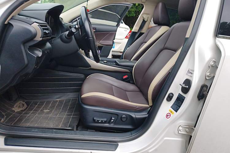 Used Lexus IS 2017 300 FENGSHANG Edition Driver Seat