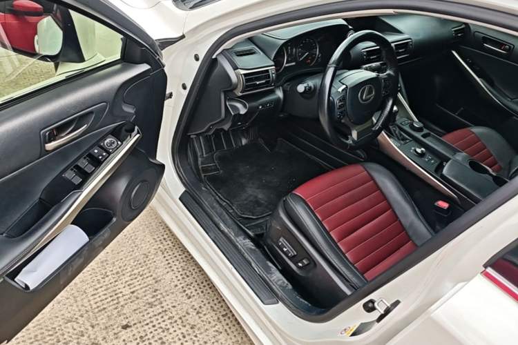 Used Lexus IS 2017 300 FENGSHANG Edition Driver Seat