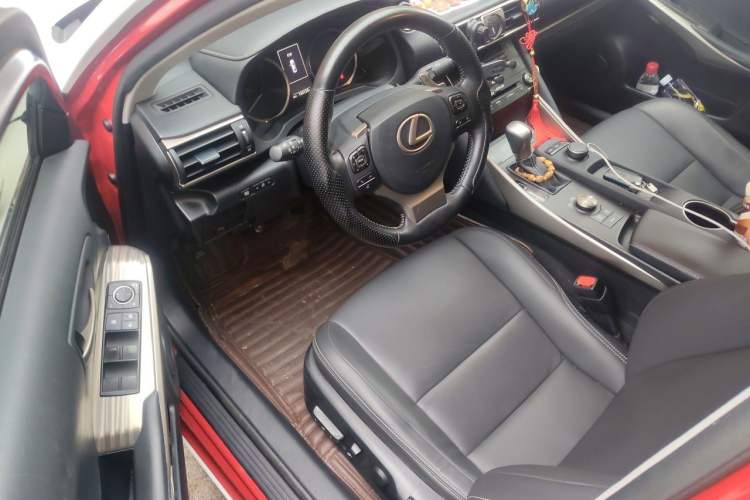 Used Lexus IS 2017 300 FENGSHANG Edition Driver Seat