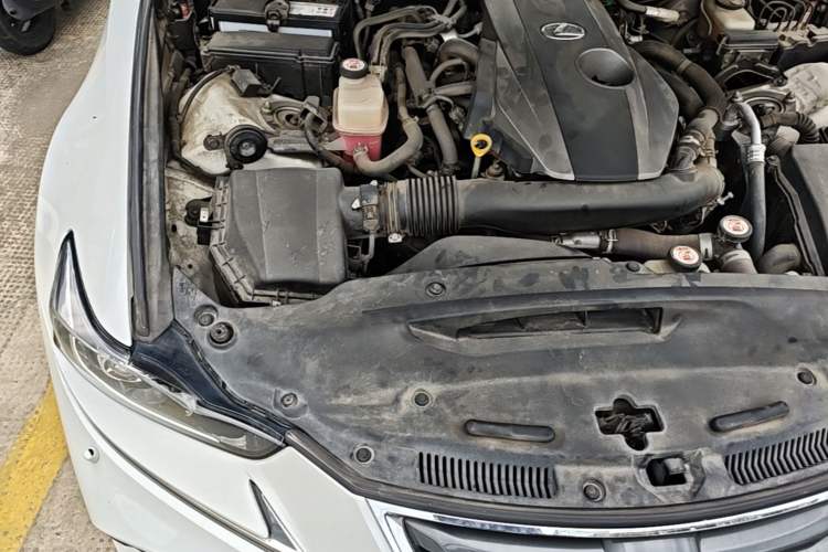 Used Lexus IS 2017 300 FENGSHANG Edition Engine Bay Right