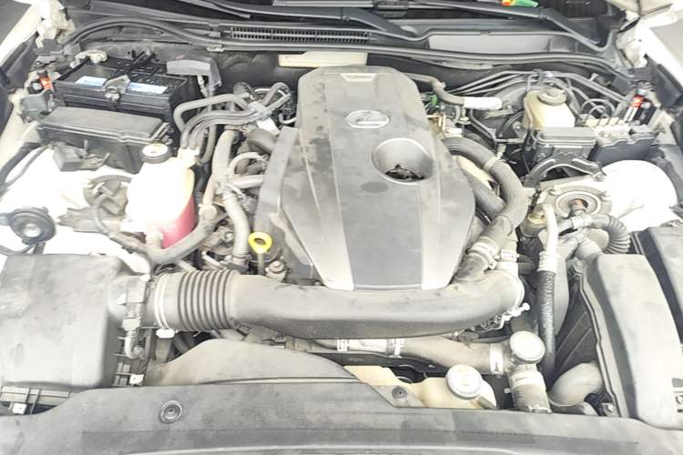 Used Lexus IS 2017 300 FENGSHANG Edition Engine Bay