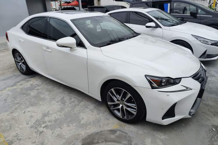 Used Lexus IS 2017 300 FENGSHANG Edition Exterior 1