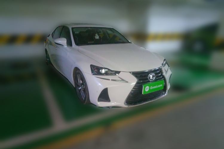 Used Lexus IS 2017 300 Leading Edition Exterior 2