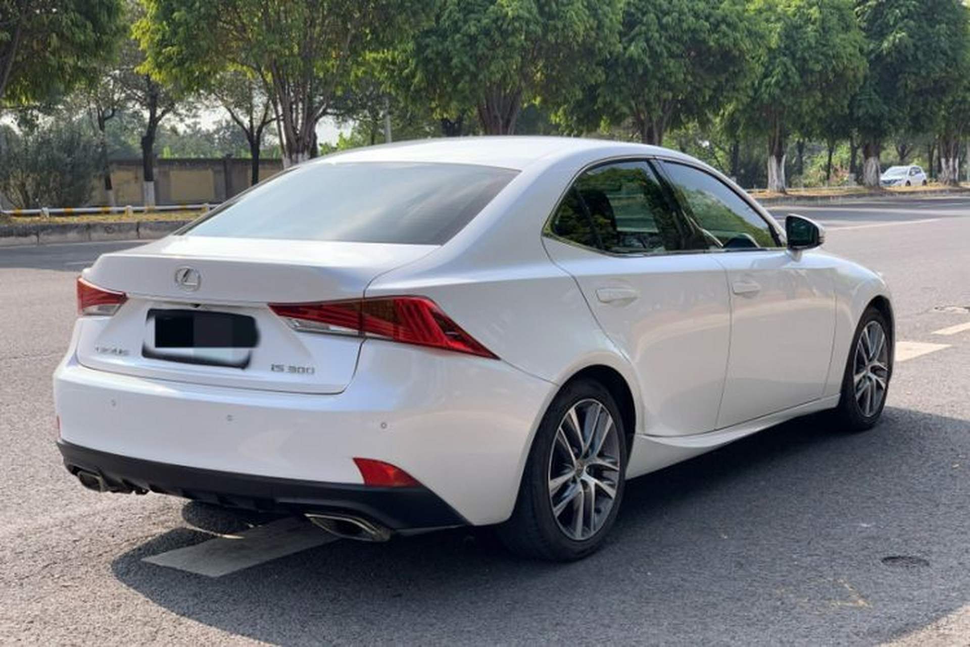 Used Lexus IS 2017 300 FENGSHANG Edition Exterior 3