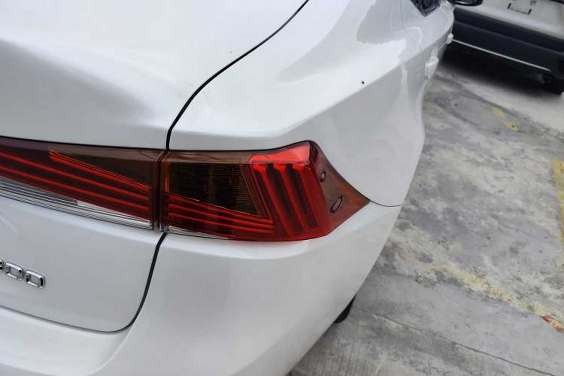 Used Lexus IS 2017 300 FENGSHANG Edition Exterior 3