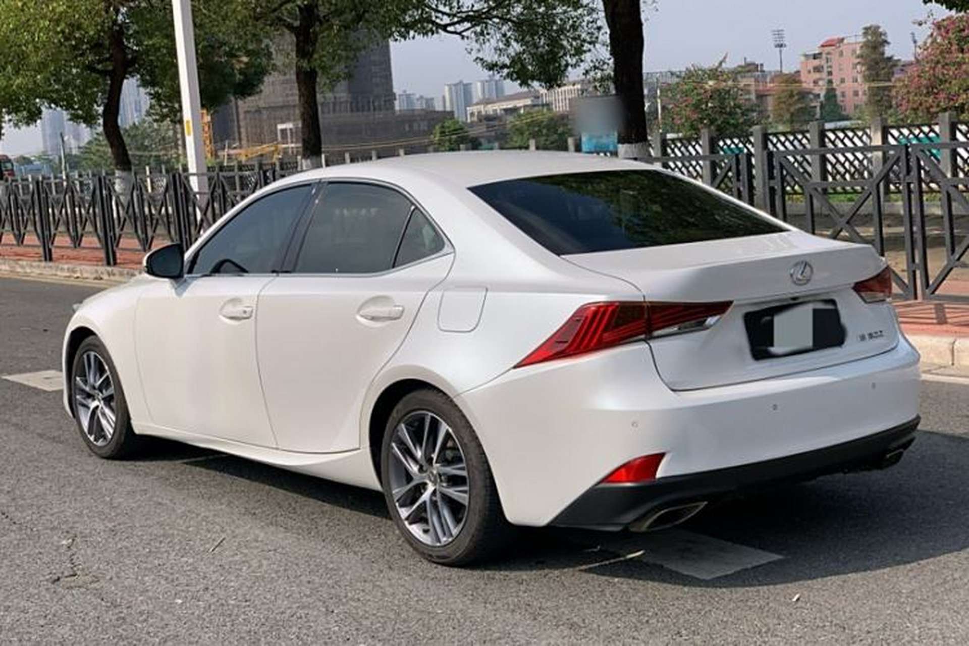 Used Lexus IS 2017 300 FENGSHANG Edition Exterior 5