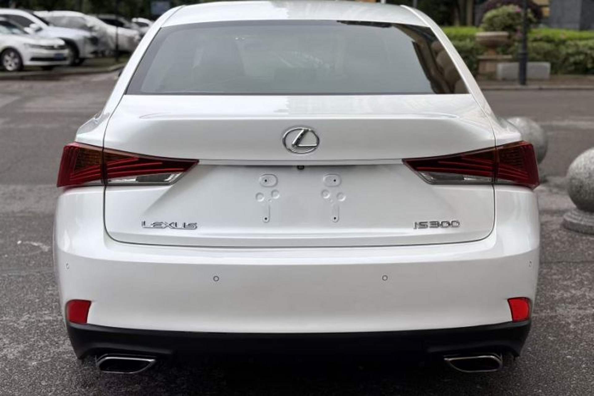 Used Lexus IS 2017 300 Leading Edition Exterior 5