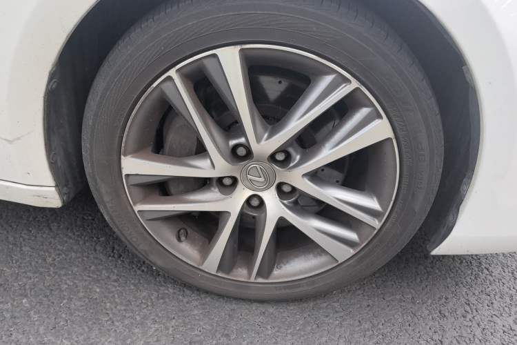 Used Lexus IS 2017 300 F SPORT Edition Exterior 7