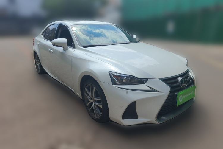 Used Lexus IS 2017 300 Leading Edition Front Right 45 Deg