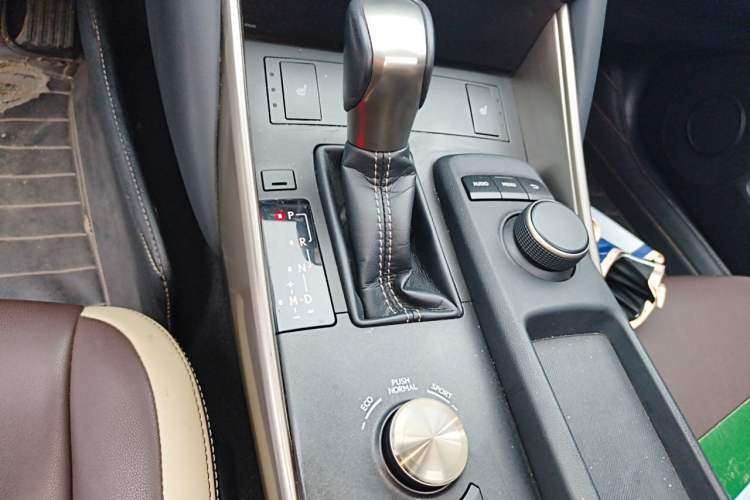 Used Lexus IS 2017 300 FENGSHANG Edition Gear Lever