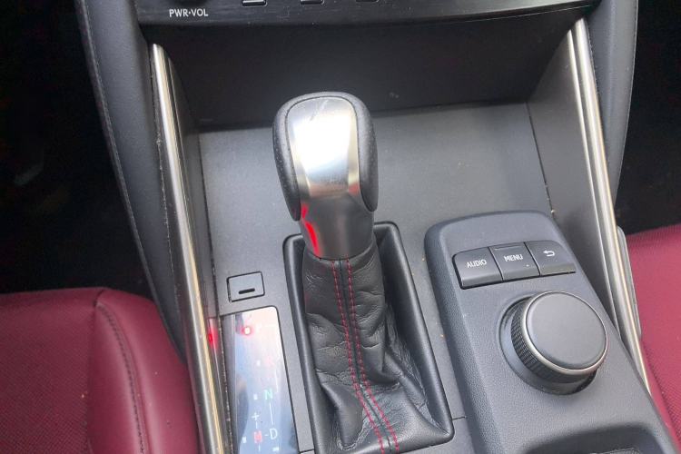 Used Lexus IS 2017 300 F SPORT Edition Gear Lever