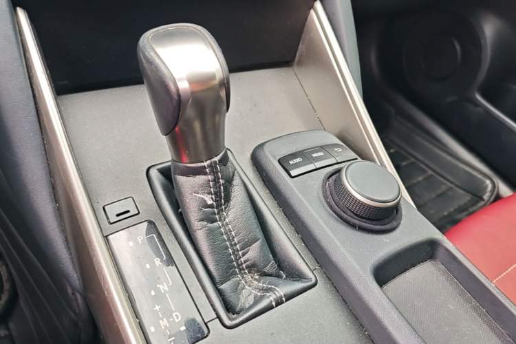 Used Lexus IS 2017 300 FENGSHANG Edition Gear Lever