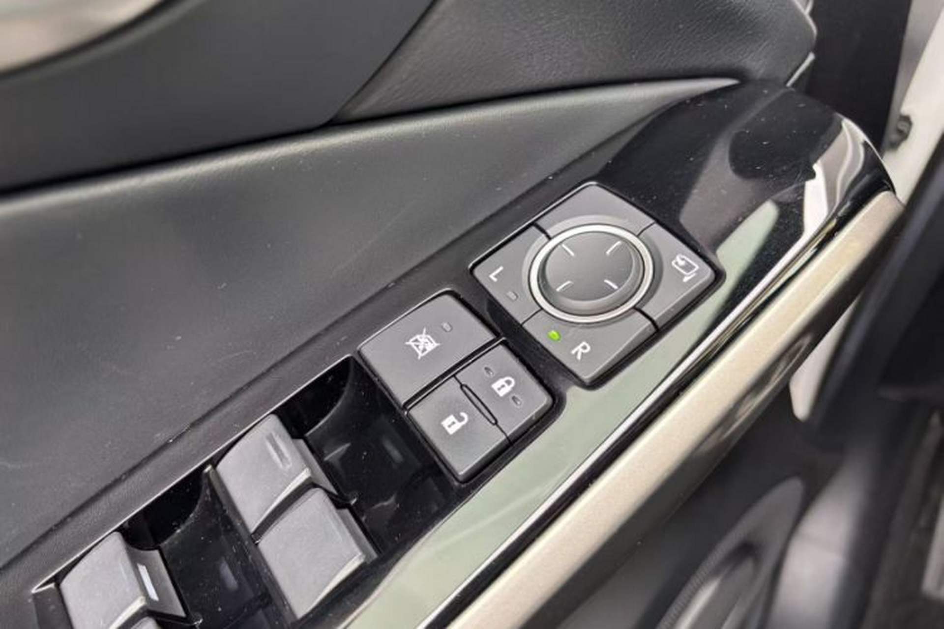 Used Lexus IS 2017 300 Leading Edition Interior 1