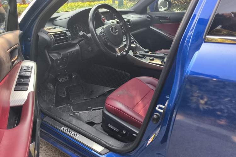 Used Lexus IS 2017 300 F SPORT Edition Interior 3