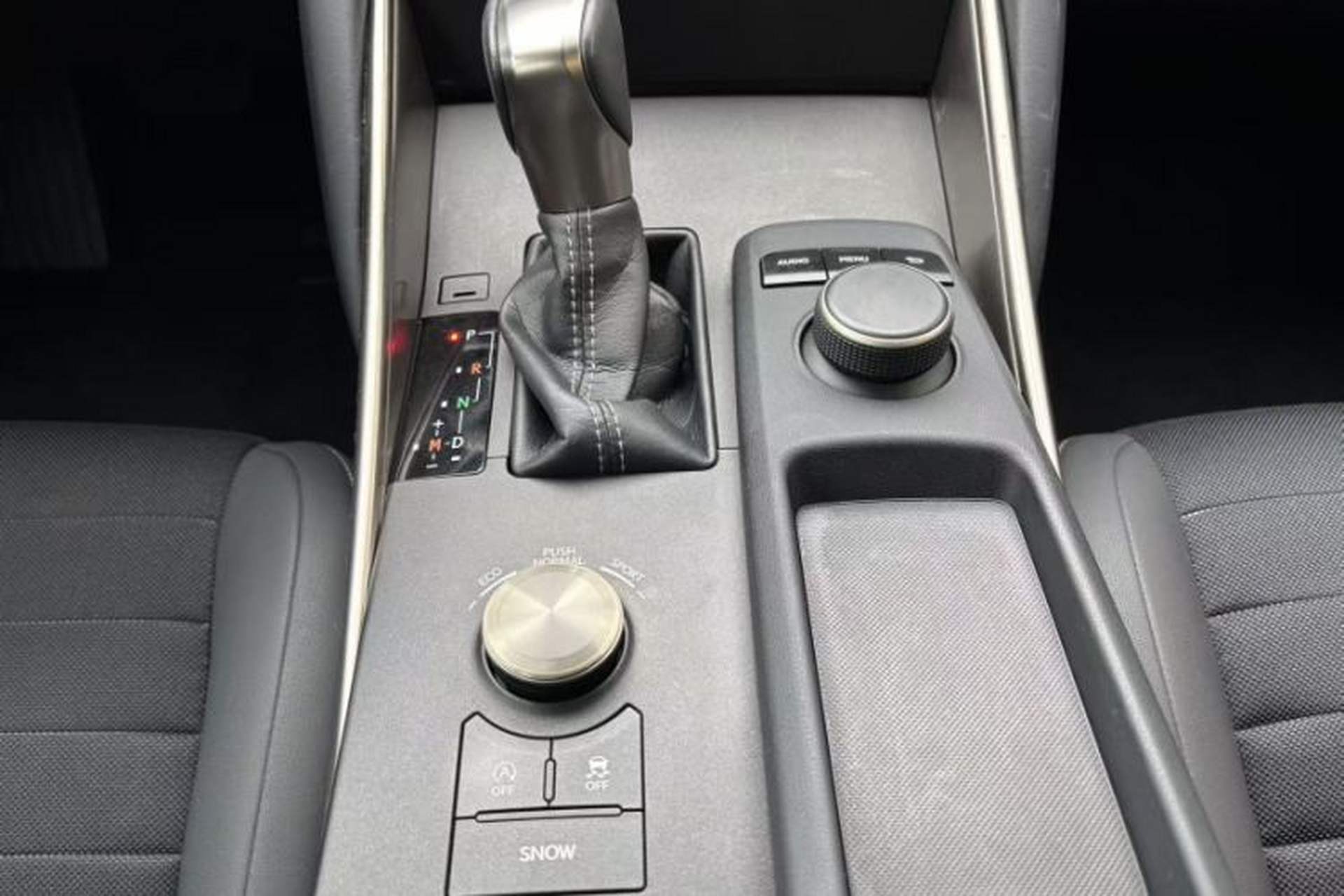 Used Lexus IS 2017 300 Leading Edition Interior 5
