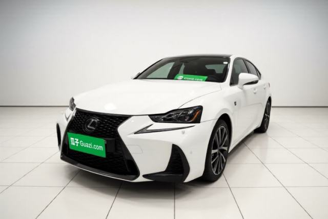 Ojetý Lexus IS 2017 300 F SPORT Edition