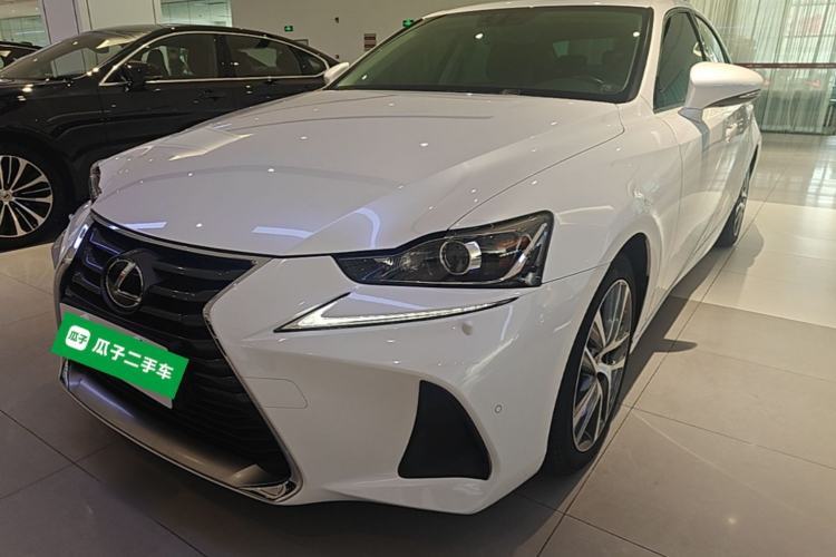 Used Lexus IS 2017 300 FENGSHANG Edition Guazi used car, China used car export, Used car for sale, Used cars, Cheapest cars for sale