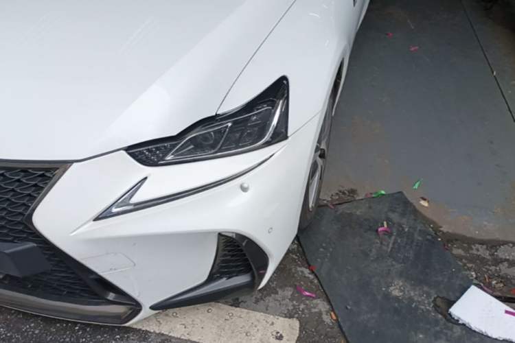 Used Lexus IS 2017 300 F SPORT Edition Left Front Headlight