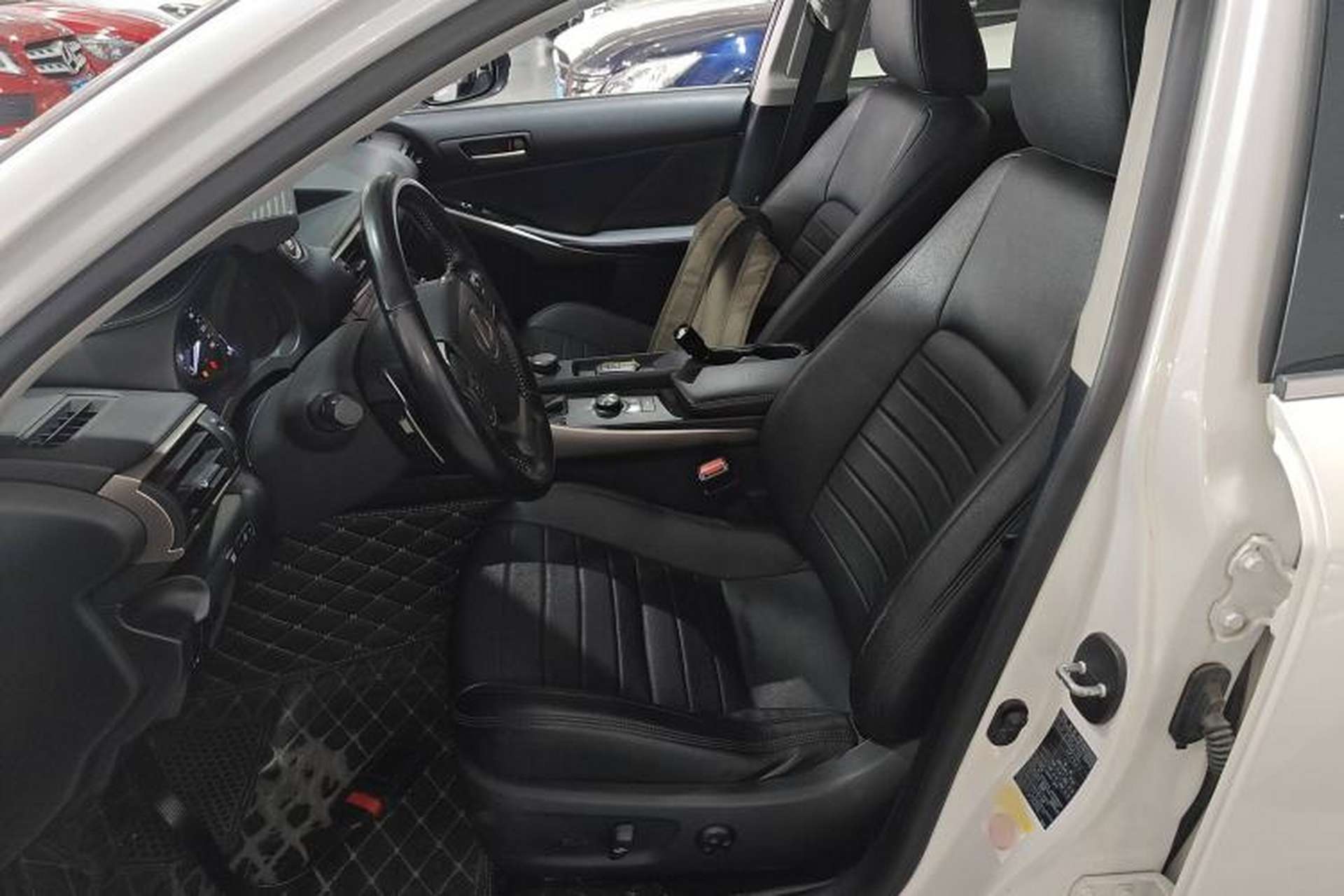 Used Lexus IS 2017 300 FENGSHANG Edition Left Front Seat