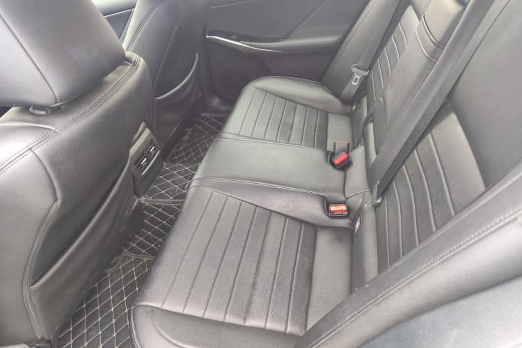 Used Lexus IS 2017 300 FENGSHANG Edition Left Rear Seat