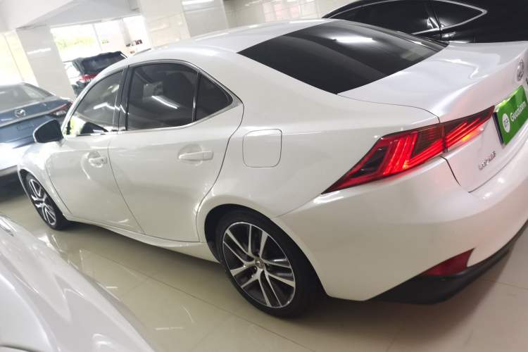 Used Lexus IS 2017 300 FENGSHANG Edition Left Side