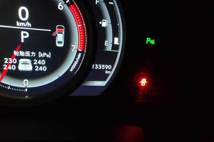 Used Lexus IS 2017 300 F SPORT Edition Odometer Close Up