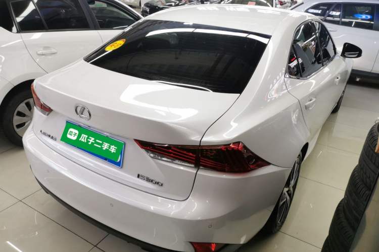 Used Lexus IS 2017 300 Leading Edition Rear Right 45 Deg