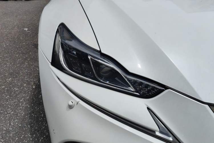 Used Lexus IS 2017 300 F SPORT Edition Right Front Headlight
