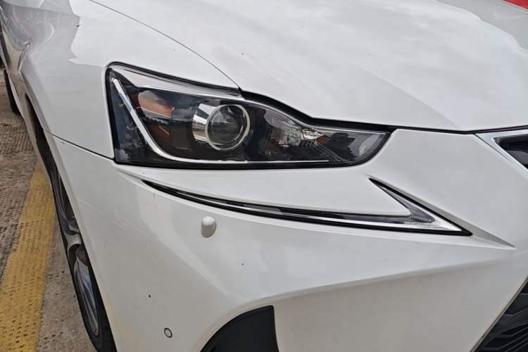 Used Lexus IS 2017 300 FENGSHANG Edition Right Front Headlight