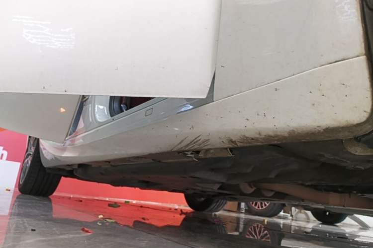 Used Lexus IS 2017 300 F SPORT Edition Right Side Sill