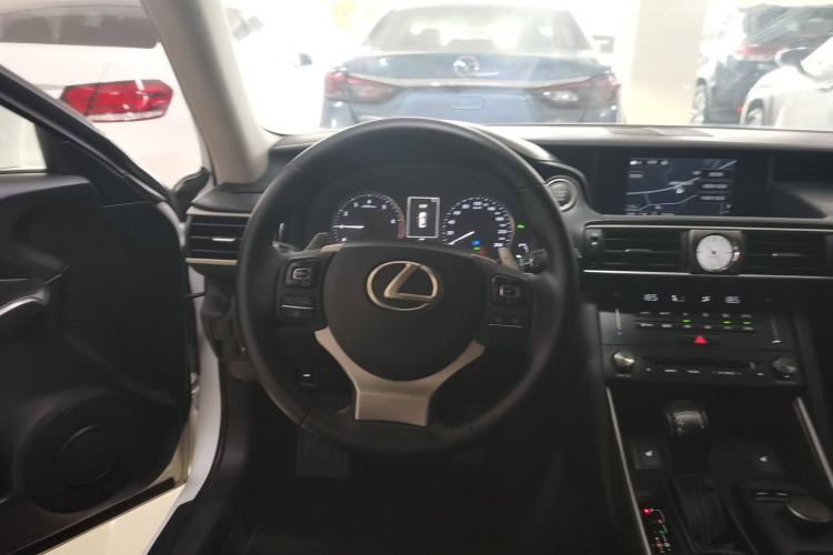 Used Lexus IS 2017 300 FENGSHANG Edition Steering Wheel