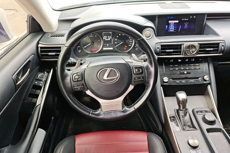 Used Lexus IS 2017 300 FENGSHANG Edition Steering Wheel